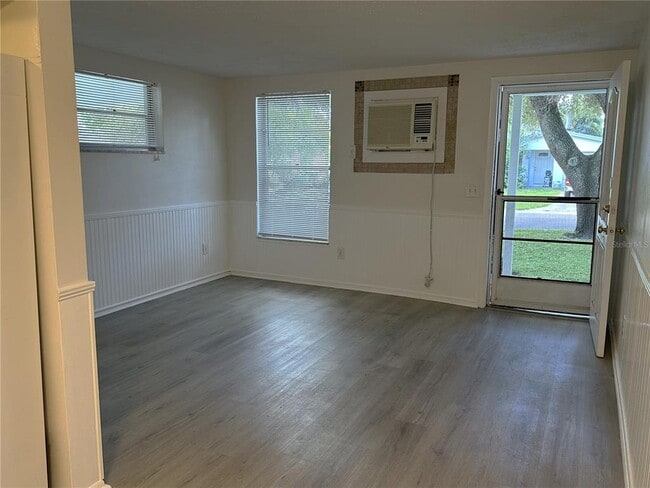 618 Dogwood Ct in Dunedin, FL - Building Photo - Building Photo