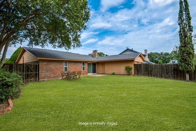 1908 Clemson Dr in Richardson, TX - Foto de edificio - Building Photo