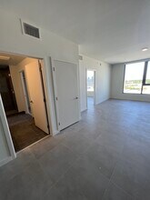 337 NW 31st St, Unit A3 in Miami, FL - Building Photo - Building Photo