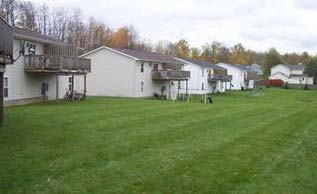 10555 Village Dr in Garrettsville, OH - Building Photo - Building Photo