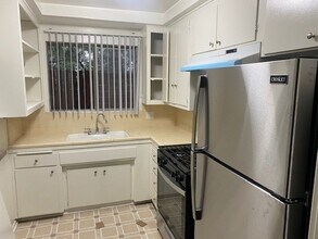 812 Westbourne Dr in West Hollywood, CA - Building Photo - Building Photo