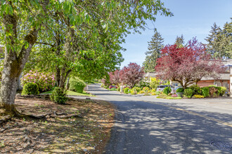 7425 Ruby Dr SW in Lakewood, WA - Building Photo - Building Photo