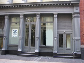 137 Greene St in New York, NY - Building Photo - Building Photo