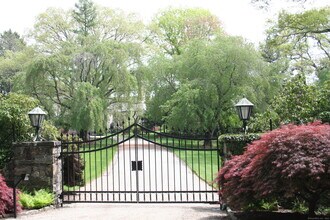 35 Dogwood Ln in Westport, CT - Building Photo - Building Photo