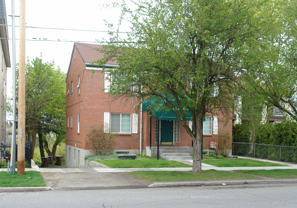 1824 W Riverside in Spokane, WA - Foto de edificio