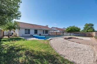 3528 N Crystal Ln in Avondale, AZ - Building Photo - Building Photo