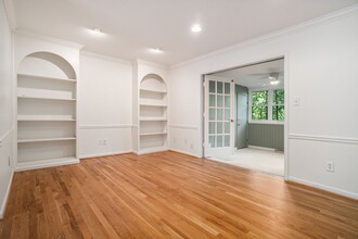 62 Adrian Pl NW in Atlanta, GA - Building Photo - Building Photo