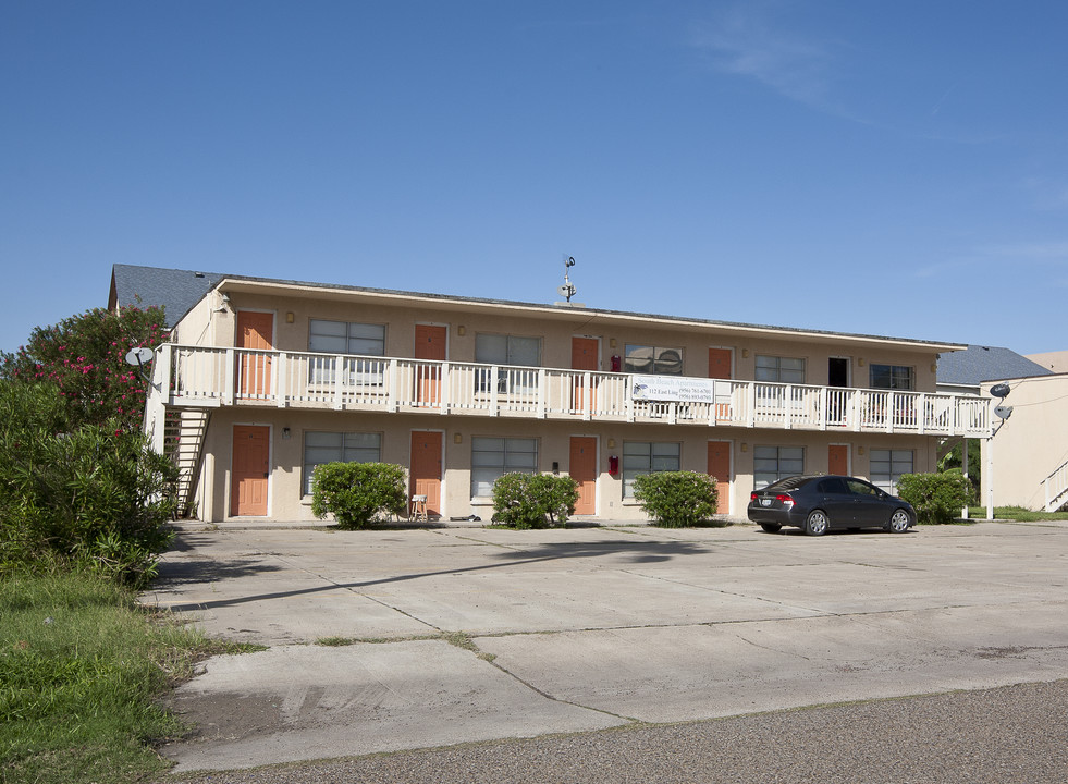 112-116 E Ling St in South Padre Island, TX - Building Photo