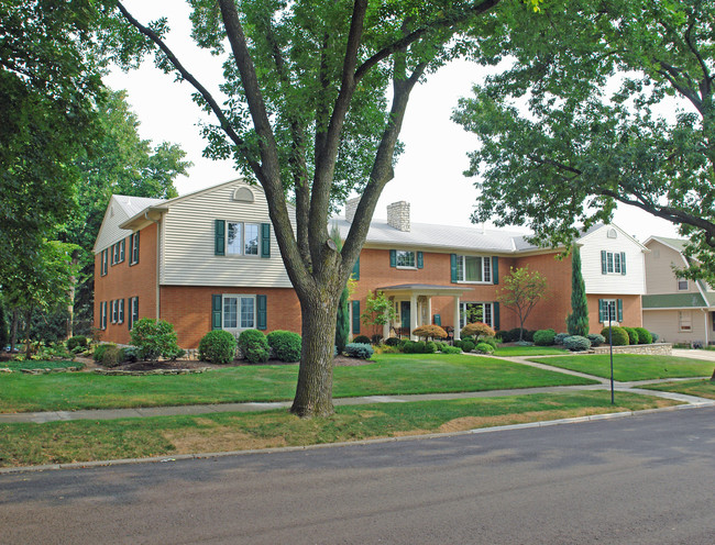 25 Hadley Rd in Dayton, OH - Foto de edificio - Building Photo