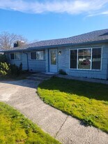 10617 Westwood Dr SW in Tacoma, WA - Building Photo
