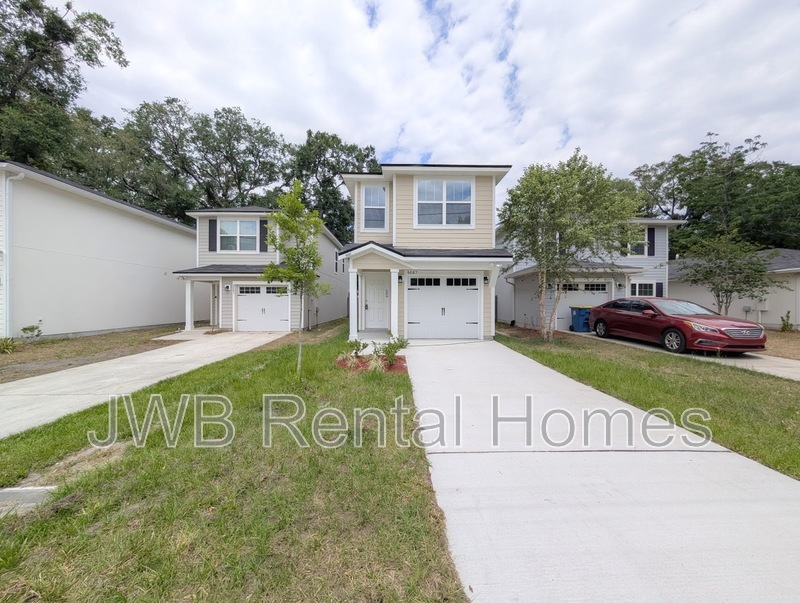 9087 Eaton Ave in Jacksonville, FL - Building Photo