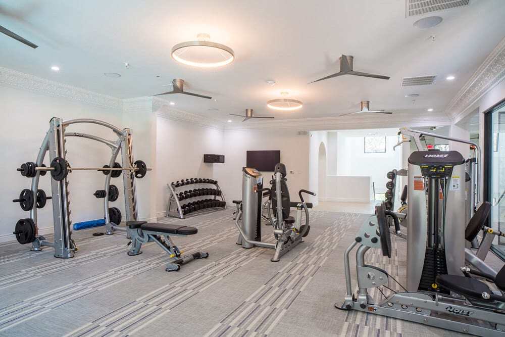 Cortland MacArthur in Irving, TX - Foto de edificio