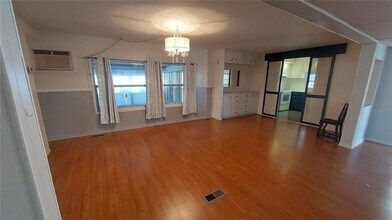 2125 Kepner Dr in Holiday, FL - Building Photo - Building Photo