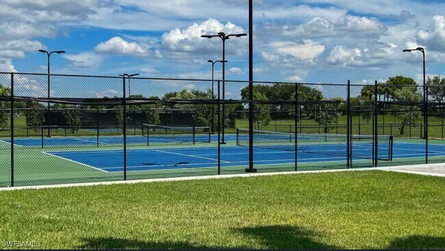 property at 14155 Oviedo Pl