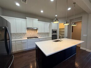 12524 Ondara Dr in Austin, TX - Building Photo - Building Photo