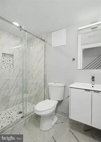 1900 E York St photo'