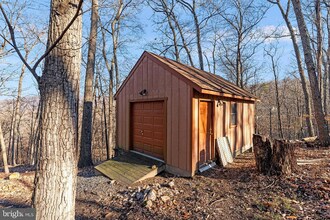 184 Black Twig Rd in Linden, VA - Building Photo - Building Photo