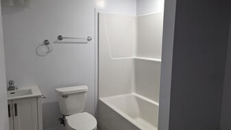 25 Lynnett Rd in Halifax, NS - Building Photo