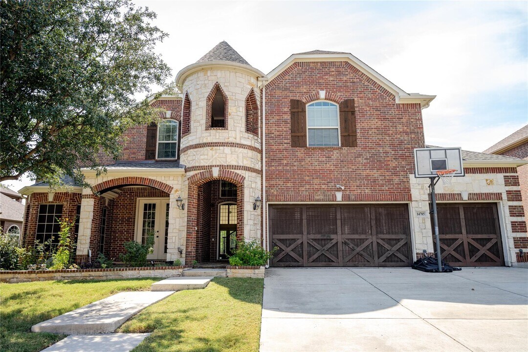 14785 Palm Desert Ln in Frisco, TX - Building Photo