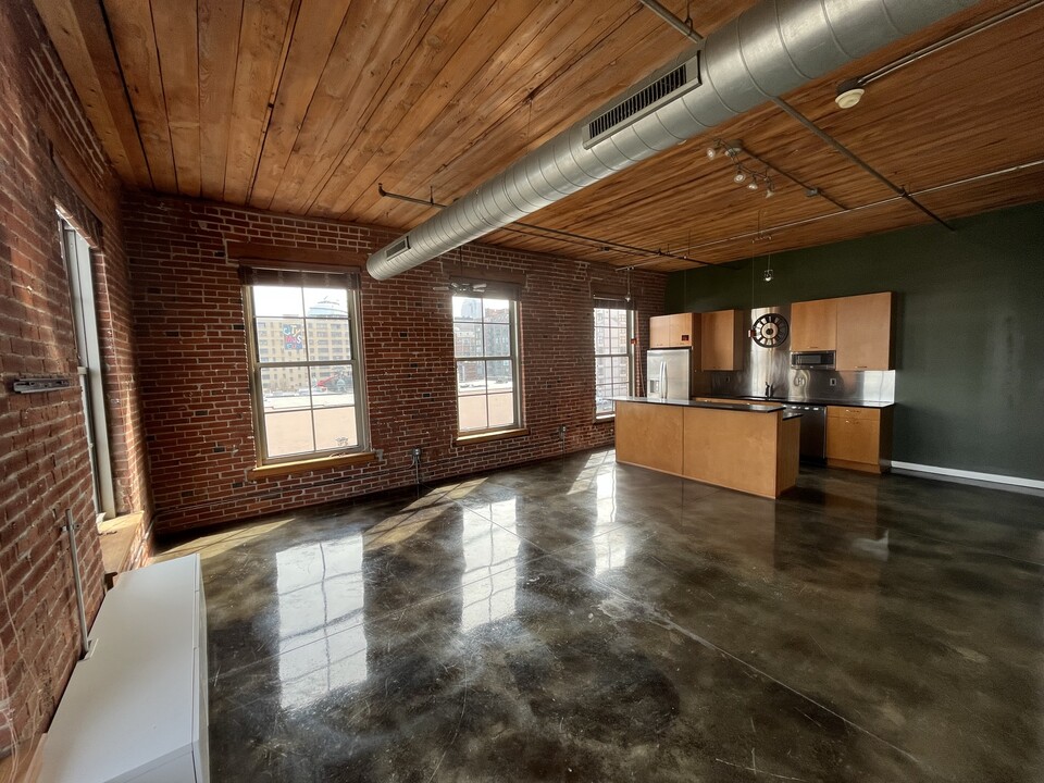 721 N 17th St, Unit Loft in St. Louis, MO - Foto de edificio