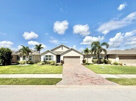 3422 Cancun Ct in Cape Coral, FL - Building Photo