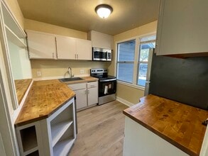 97 Martin Dr, Unit 97 Martin Dr in Novato, CA - Building Photo - Building Photo