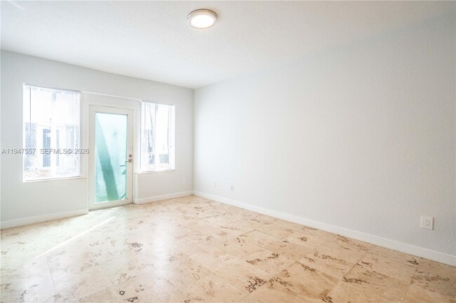 2180 Bay Dr in Miami Beach, FL - Building Photo - Building Photo