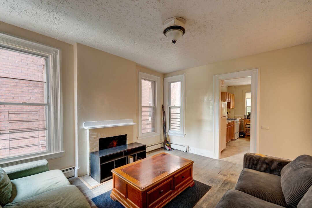 22 Lynwood Pl in New Haven, CT - Building Photo
