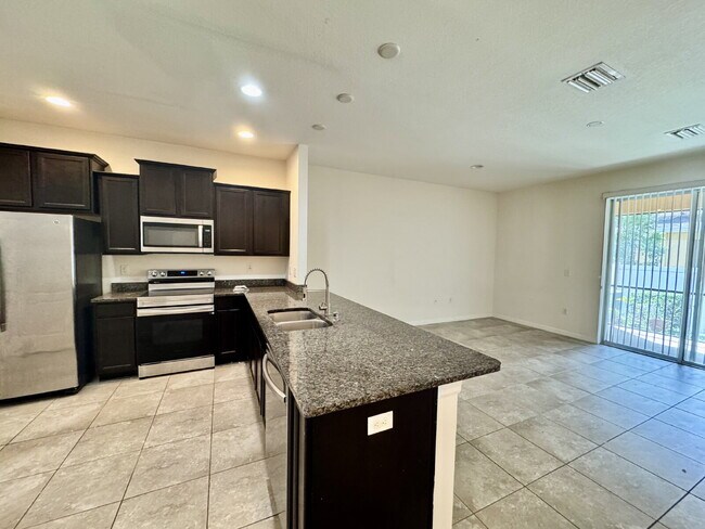 13941 Snapper Fin Ln in Tampa, FL - Building Photo - Building Photo