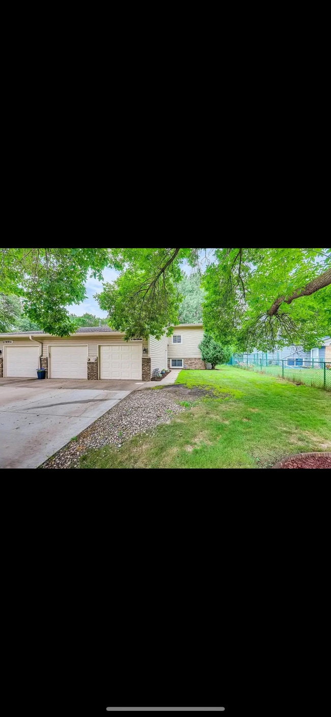 property at 7535 Bittersweet Dr