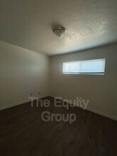 513 E Myrtle Ave in Visalia, CA - Building Photo - Building Photo