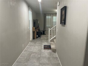 7135 Elder St in Las Vegas, NV - Building Photo - Building Photo