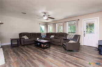 4063 Royal St in Salado, TX - Building Photo - Building Photo
