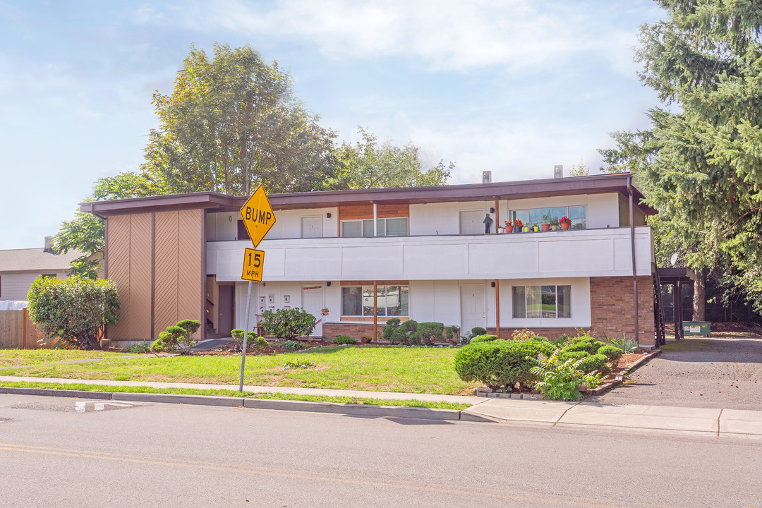 425 H St NE in Auburn, WA - Foto de edificio