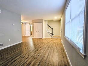 35 Sunrise Cir in Denver, PA - Foto de edificio - Building Photo