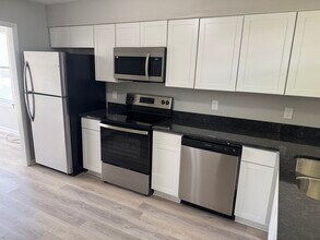3713 Village Trl, Unit Duplex in Nashville, TN - Building Photo - Building Photo