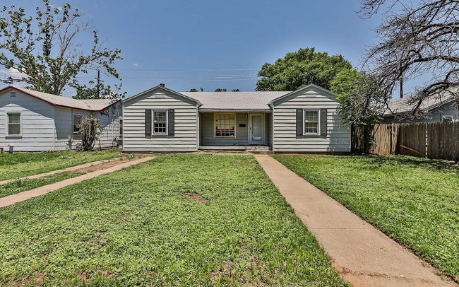 2506 36th St in Lubbock, TX - Building Photo - Building Photo