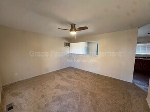 17603 E Hawaii Pl in Aurora, CO - Building Photo - Building Photo