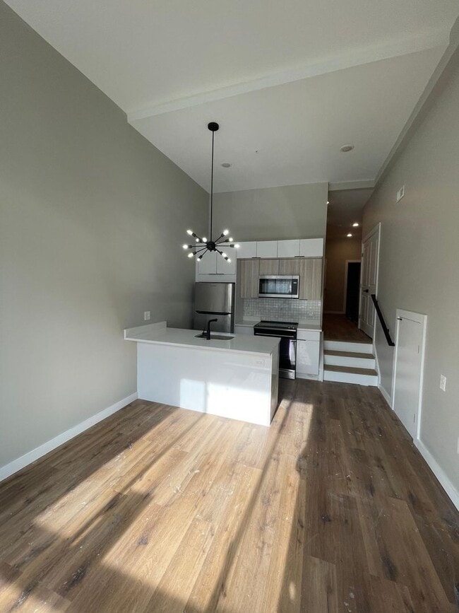 property at 2903 W Girard Ave