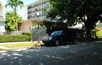 344 Meridian Ave in Miami Beach, FL - Building Photo - Building Photo