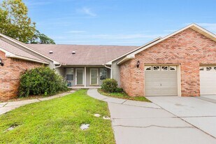 1828 Sod Dr in Fort Walton Beach, FL - Building Photo