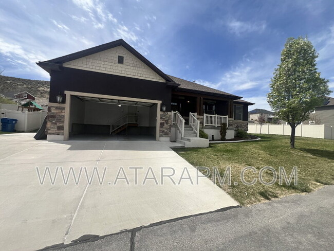 property at 1529 Lake View Terrace Rd