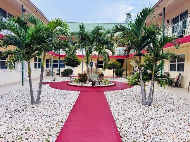 1845 Jefferson St in Hollywood, FL - Building Photo - Building Photo