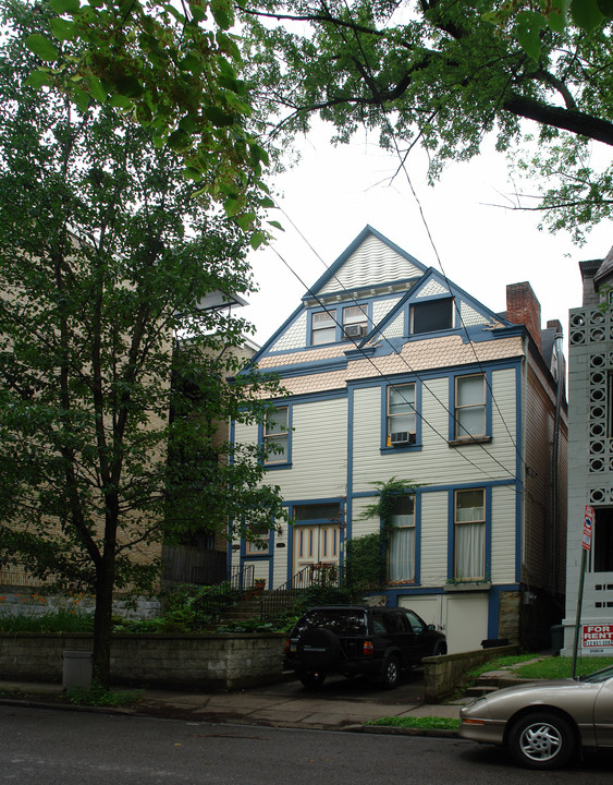 638-640 Summerlea St in Pittsburgh, PA - Building Photo