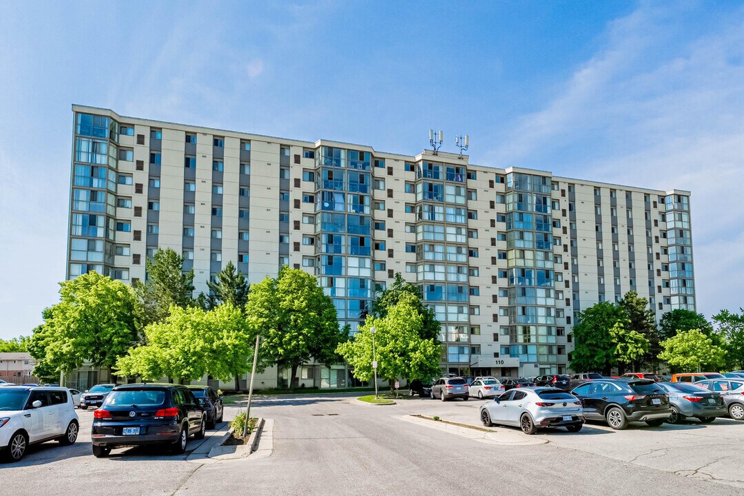 110 Belmont Drive in London, ON - Building Photo