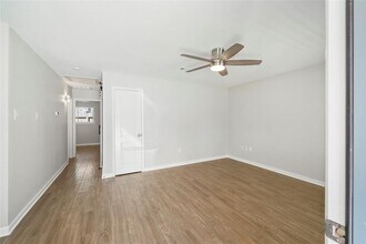 2526 Appian Wy in New Caney, TX - Building Photo - Building Photo