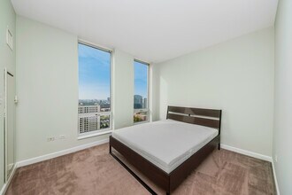 1250 S Michigan Ave, Unit 2408 in Chicago, IL - Building Photo - Building Photo