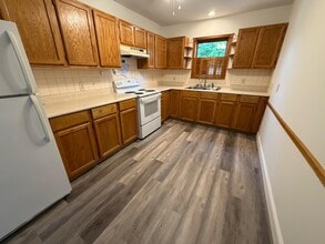 122 Pine Glen Rd in Langhorne, PA - Building Photo - Building Photo