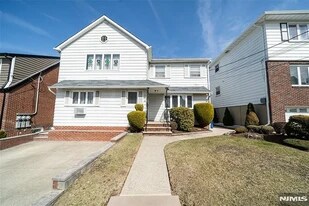 164 Eagle St, Unit 2nd floor in North Arlington, NJ - Building Photo