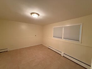 203 Pineview Ave in Bardonia, NY - Building Photo - Building Photo